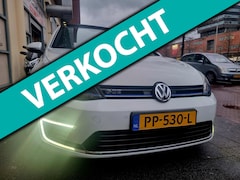 Volkswagen Golf - 1.4 TSI GTE PanoDak Leer Camera