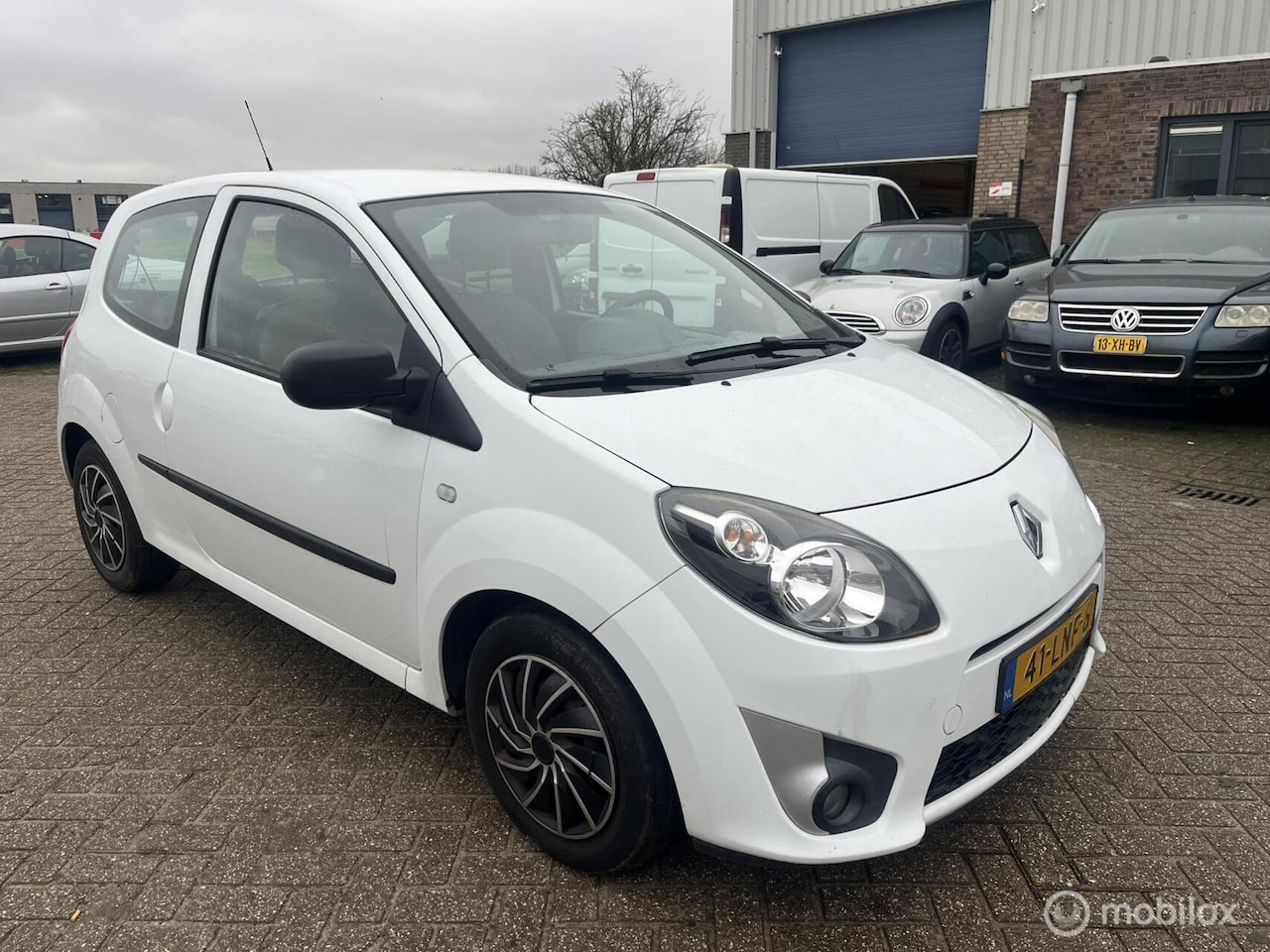 Renault Twingo - 1.2-16V Authentique 1.2-16V Authentique - AutoWereld.nl