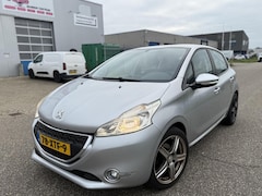 Peugeot 208 - 1.2 VTi 5-DRS Airco Cruise/BT/AUX Scherm Velgen
