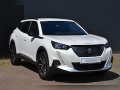 Peugeot 2008 - 1.2 PureTech 100 Allure * Navigatie * 3-D Cockpit