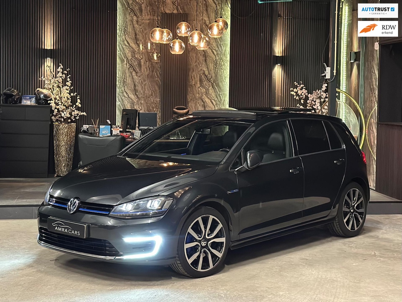 Volkswagen Golf - 1.4 TSI GTE|PANO|LEDER|STOELVERW|GTI - AutoWereld.nl