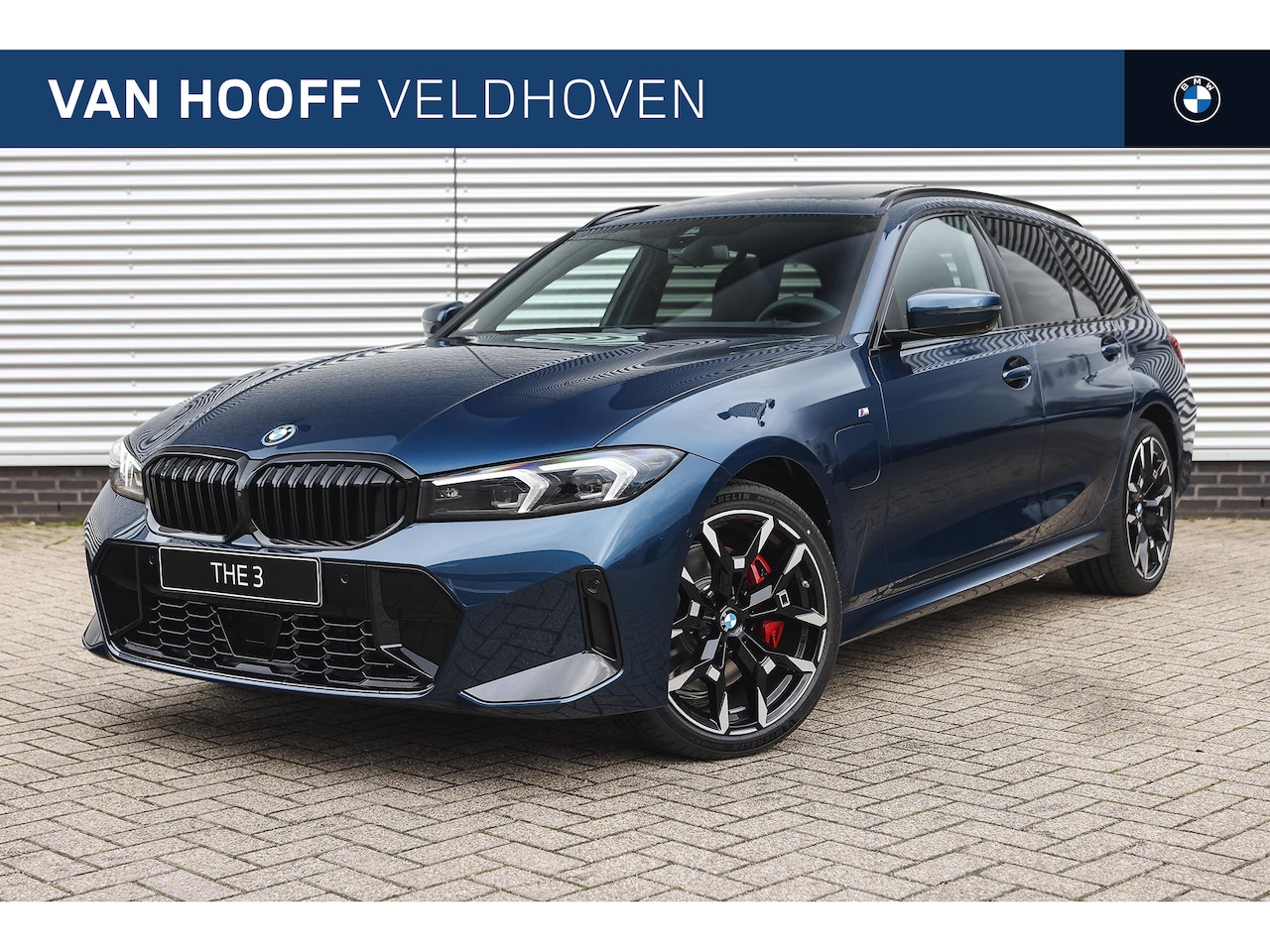 BMW 3-serie Touring - 330e High Executive M Sport Automaat / Panoramadak / Trekhaak / Sportstoelen / Adaptieve L - AutoWereld.nl