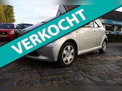 Toyota Aygo - 1.0-12V + 5 drs 162 dkm N.A.P. apk 15-8-2026