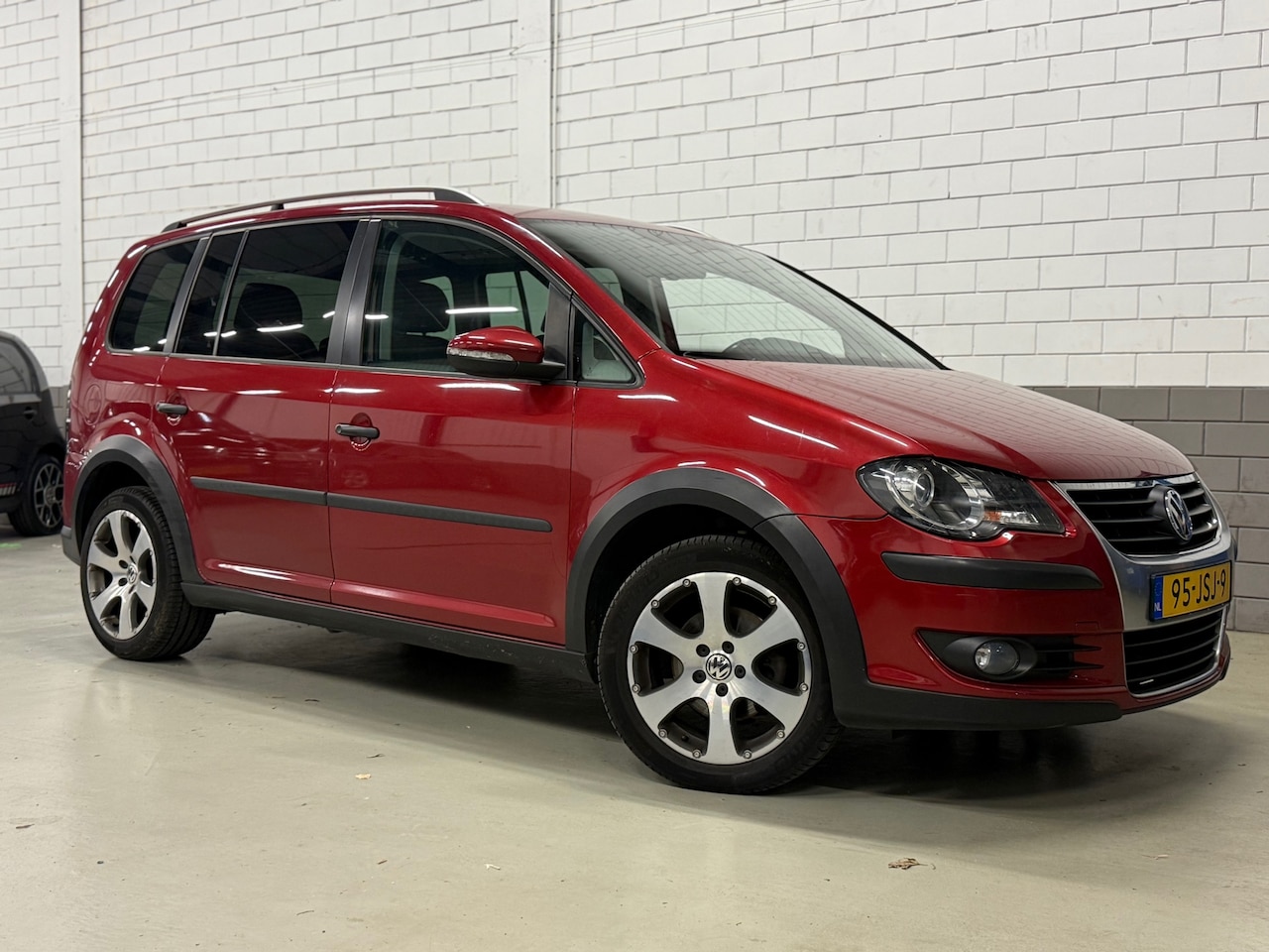 Volkswagen Touran Cross - 1.4 TSI Automaat - AutoWereld.nl