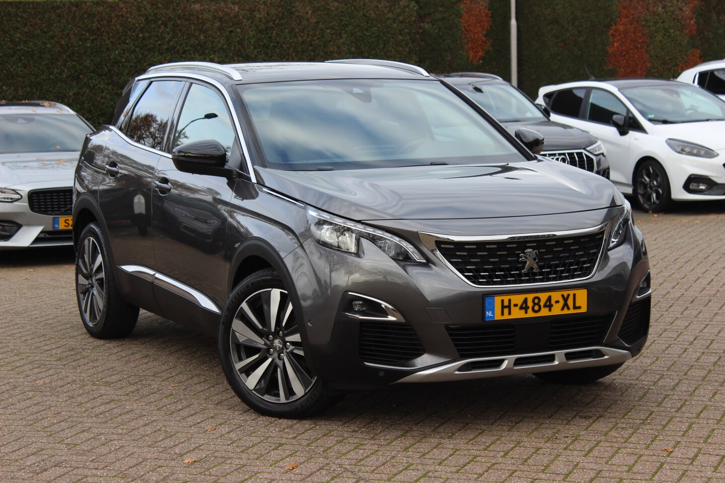 Peugeot 3008 - 1.2 PureTech GT Line Avantage / Trekhaak / Camera / Navigatie / 19'' / Half leder / CarPla - AutoWereld.nl