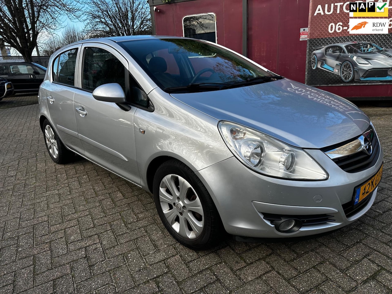 Opel Corsa - 1.4-16V Enjoy 1.4-16V Enjoy, Leder bek, - AutoWereld.nl