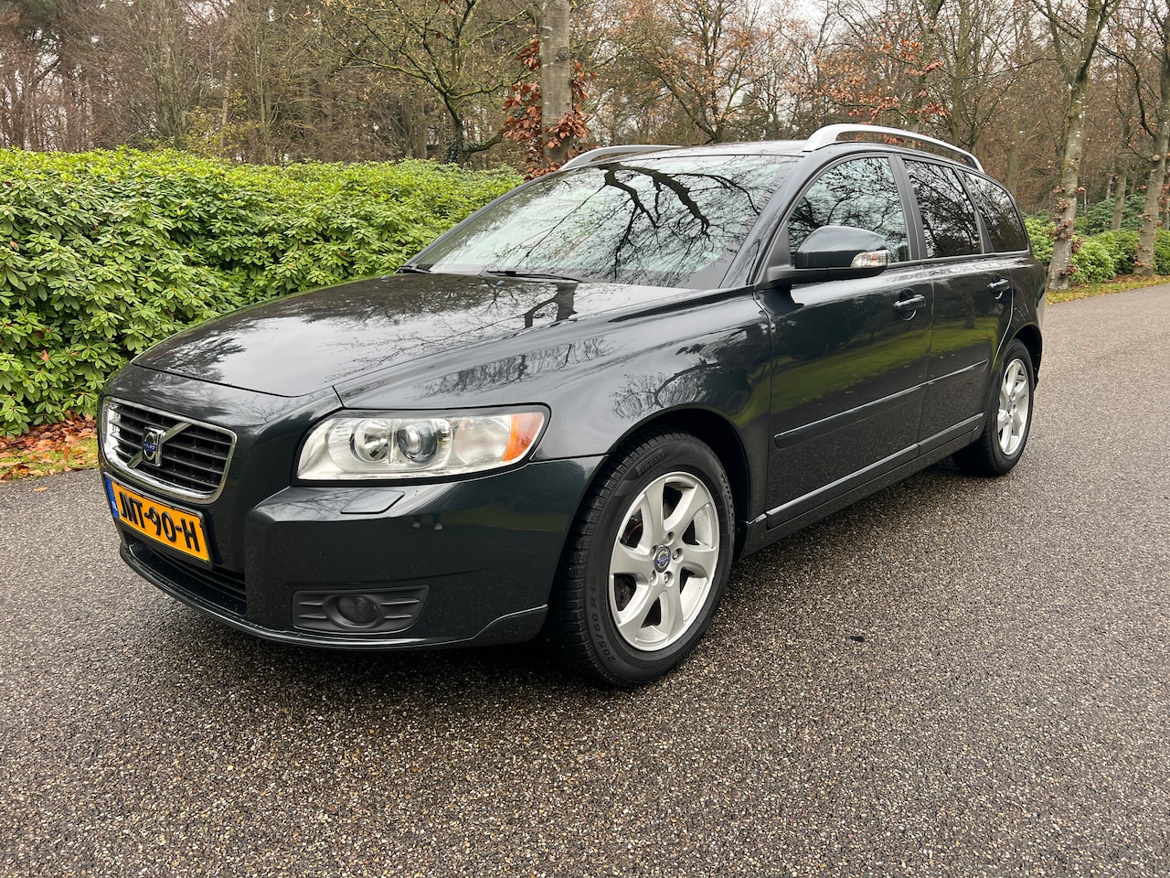 Volvo V50 - 2.4 Summum Volvo V50 2.4i 140PK 156dkm Summum Automaat Youngtimer TOP - AutoWereld.nl