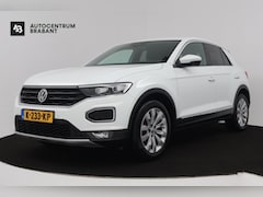 Volkswagen T-Roc - 1.5 TSI Sport Automaat (NAVI, TREKHAAK, STOELVERWARMING, CAMERA, LED)