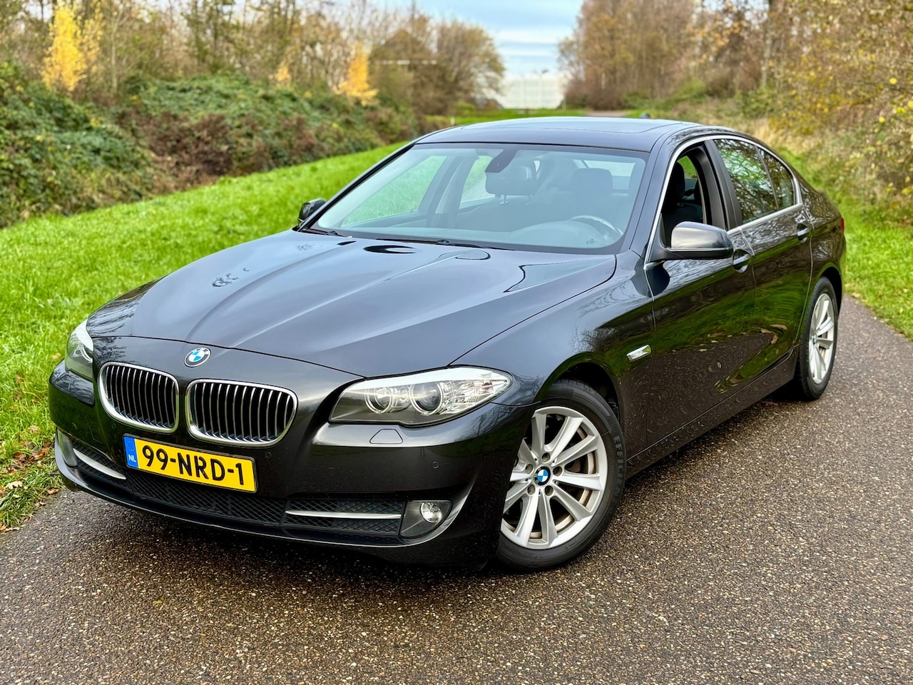 BMW 5-serie - 523i Executive Aut/Navi/Schuifdak/Pdc - AutoWereld.nl