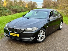 BMW 5-serie - 523i Executive Aut/Navi/Schuifdak/Pdc