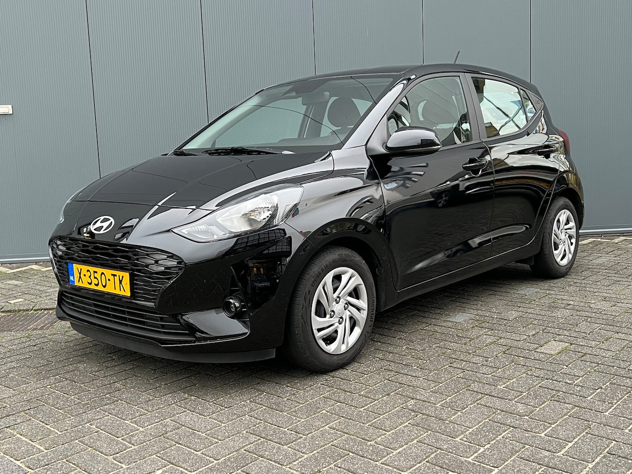 Hyundai i10 - 1.0 66pk Comfort Smart | LED | Airco | Carplay | Camera | Navigatie | Bluetooth | Cruiseco - AutoWereld.nl