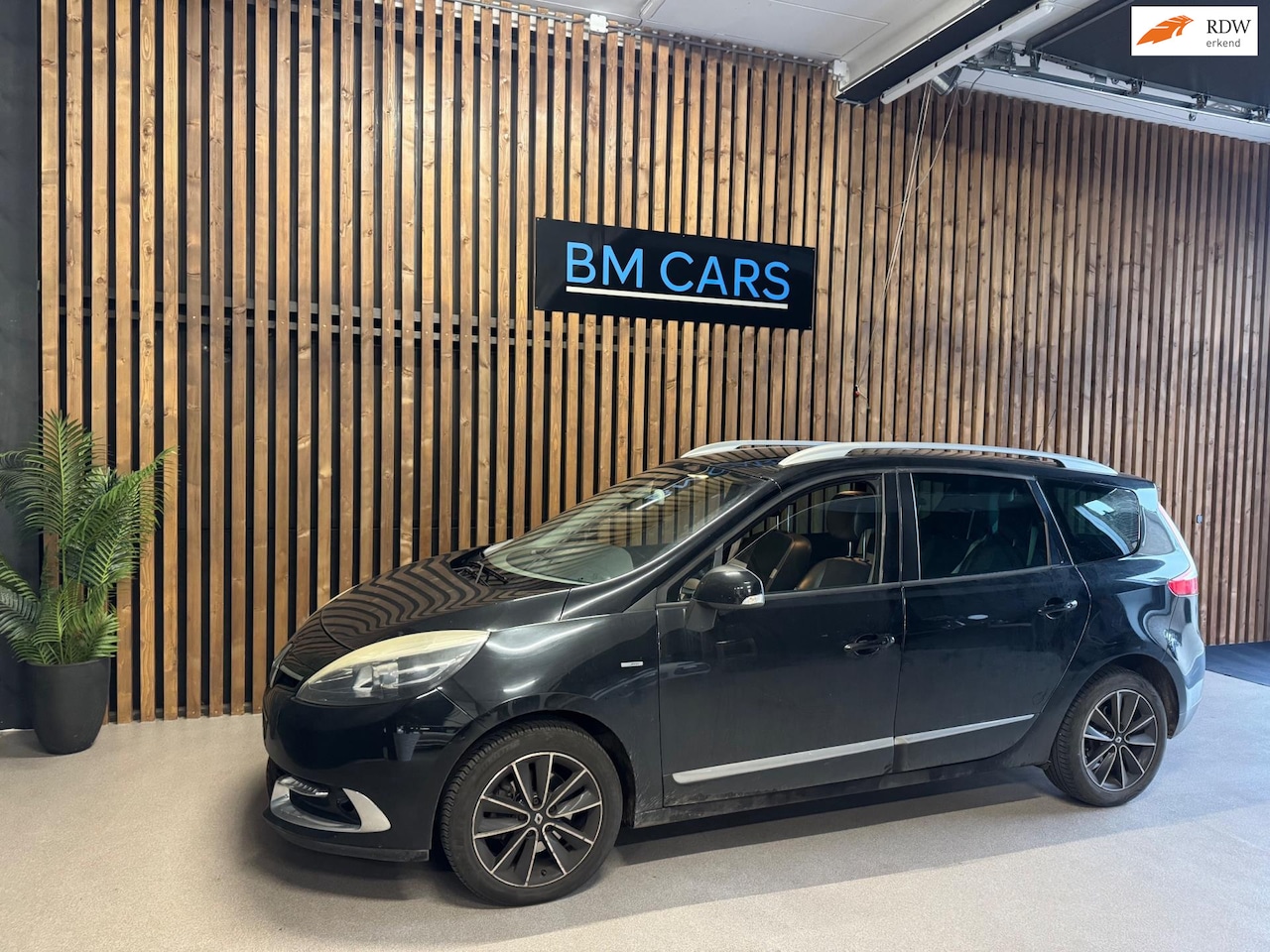 Renault Grand Scénic - 1.2 TCe Bose Airco,Navigatie,Panodak - AutoWereld.nl