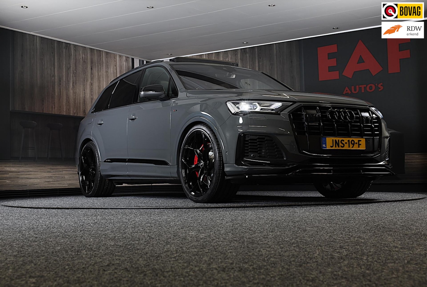 Audi Q7 SQ7 - 55 TFSI e Quattro SQ7 Look / Head Up / RS Zetels / Leder / Memory / Acc / F1 / Lane Assist - AutoWereld.nl