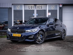 BMW 3-serie - 320i M-Sport Org.NL*Panorama*Laser*Leder*HuD*Stuurverw.*1e-eig