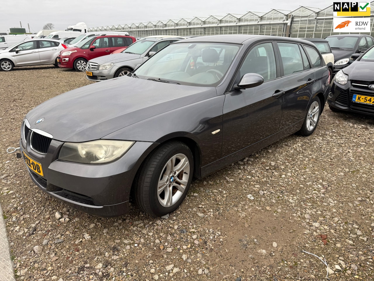BMW 3-serie Touring - 2007 * 318i * EXPORT EN HANDEL * AUTO START NIET * - AutoWereld.nl