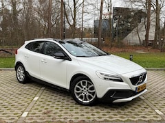 Volvo V40 Cross Country - 2.0 T4 Nordic+