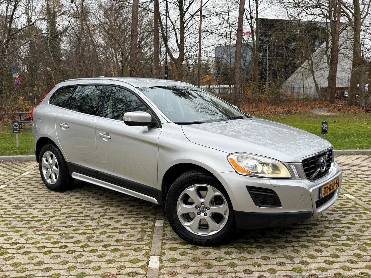 Volvo XC60 - 2.0 T5 Summum 2.0 T5 Summum - AutoWereld.nl