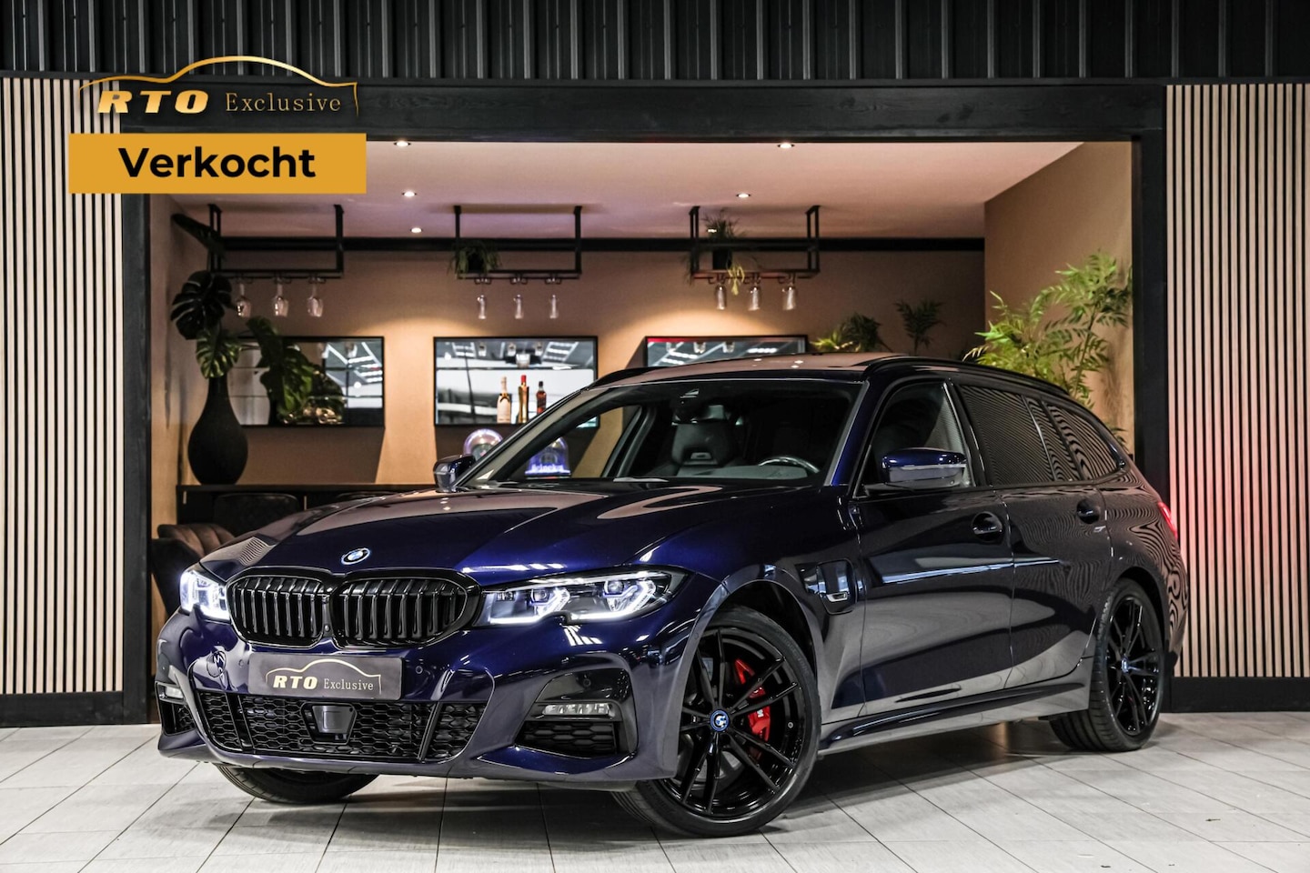 BMW 3-serie Touring - 330e M-Sport|M-stoel|Carbon|HUD|Pano|ACC - AutoWereld.nl