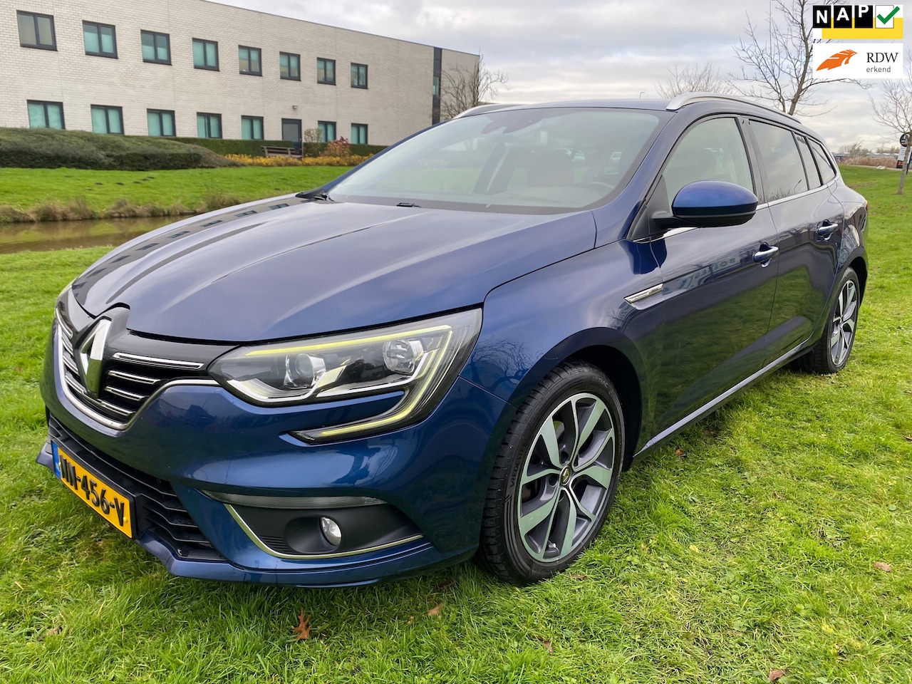 Renault Mégane Estate - 2017 * 1.2 TCe Bose * EXPORT EN HANDEL * - AutoWereld.nl
