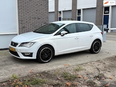 SEAT Leon - 1.2 TSI Style FR | lichte schade