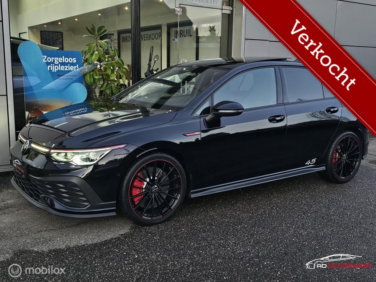 Volkswagen Golf - 2.0 TSI GTI Clubsport 45 Panorama/Akrapovic/H&K - AutoWereld.nl
