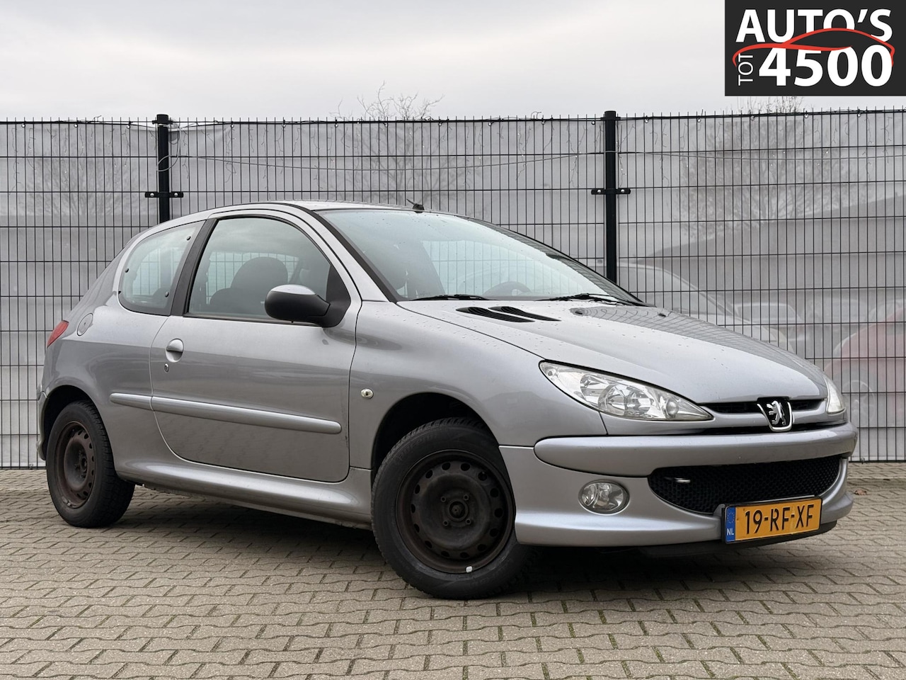 Peugeot 206 - 1.4 Air-line Nieuwe apk! Airco! - AutoWereld.nl