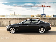 Maserati Quattroporte - 4.2 ZF AUT. OPENDAK ELEK STOELEN PDC CRUISE LED BLACK& BLACK & BLACK COMPLETE HISTORIE