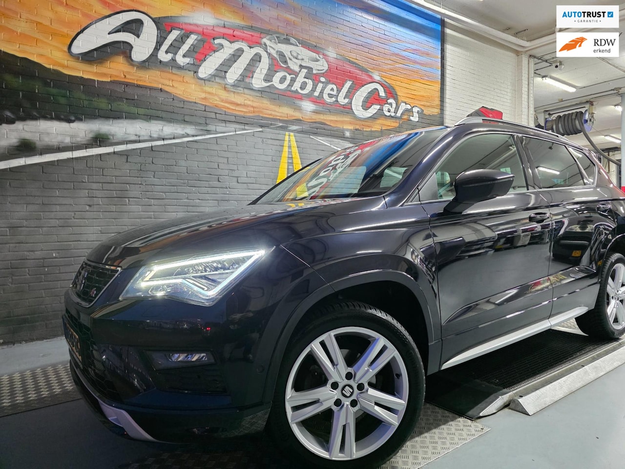 SEAT Ateca - 1.5 TSI FR Business Intense Black 1.5 TSI FR Business Intense Black - AutoWereld.nl