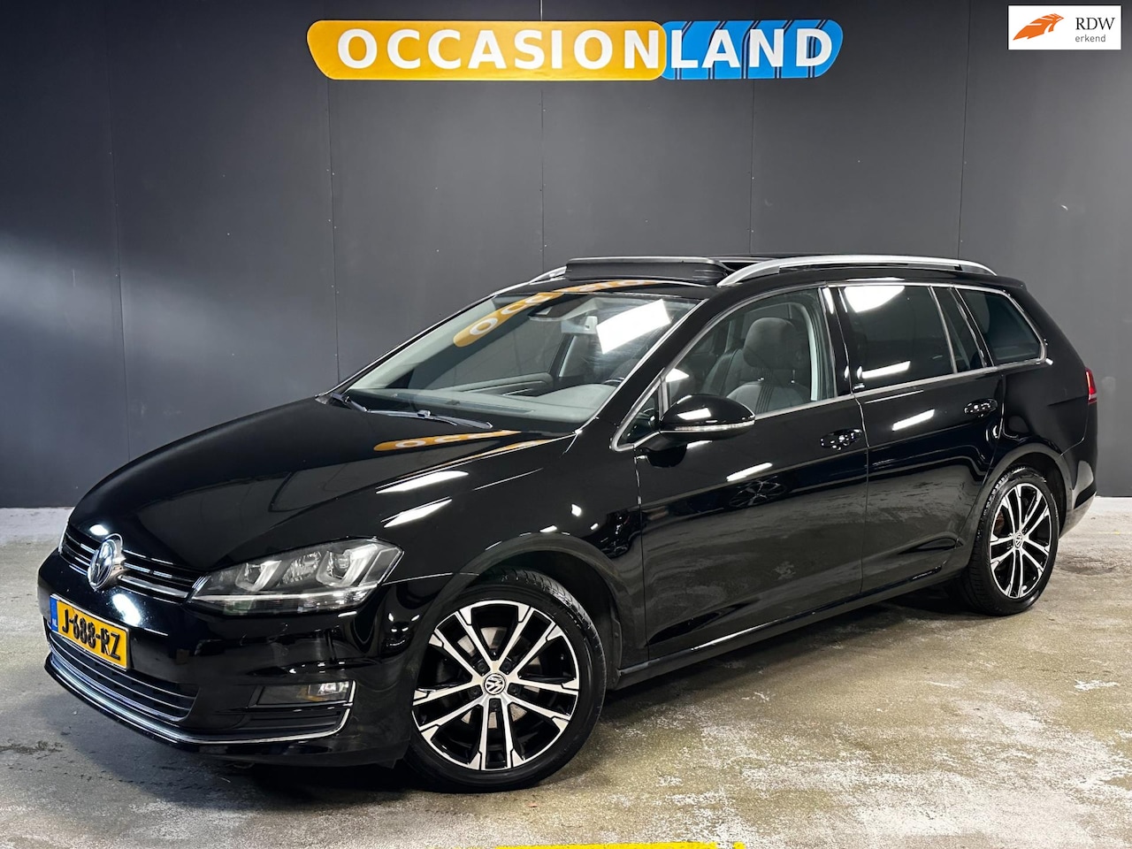 Volkswagen Golf Variant - 1.4 TSI Connected Series|PANO|STOELV|CRUISE|NAVI|BLUETOOTH|17INCH| - AutoWereld.nl