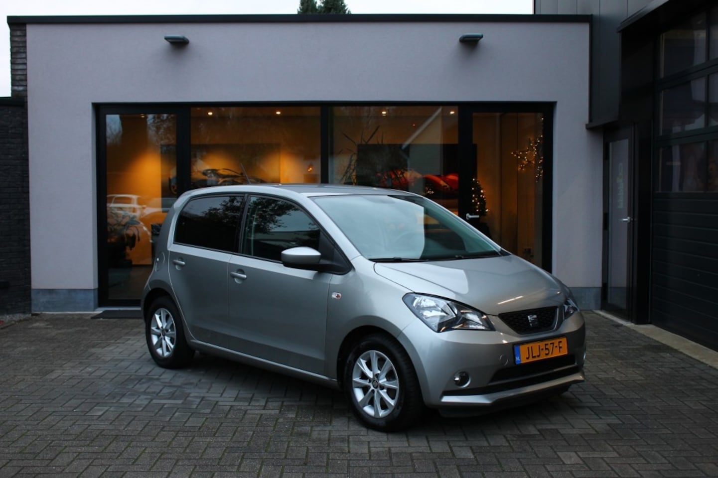 SEAT Mii - 1.0 CONNECT, Automaat, PDC, Airco, start/stop - AutoWereld.nl