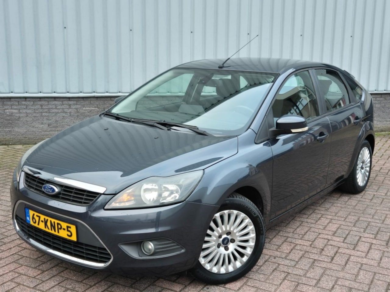 Ford Focus - 1.8 Limited Airco-Cruise CTRL 2e eigenaar - AutoWereld.nl