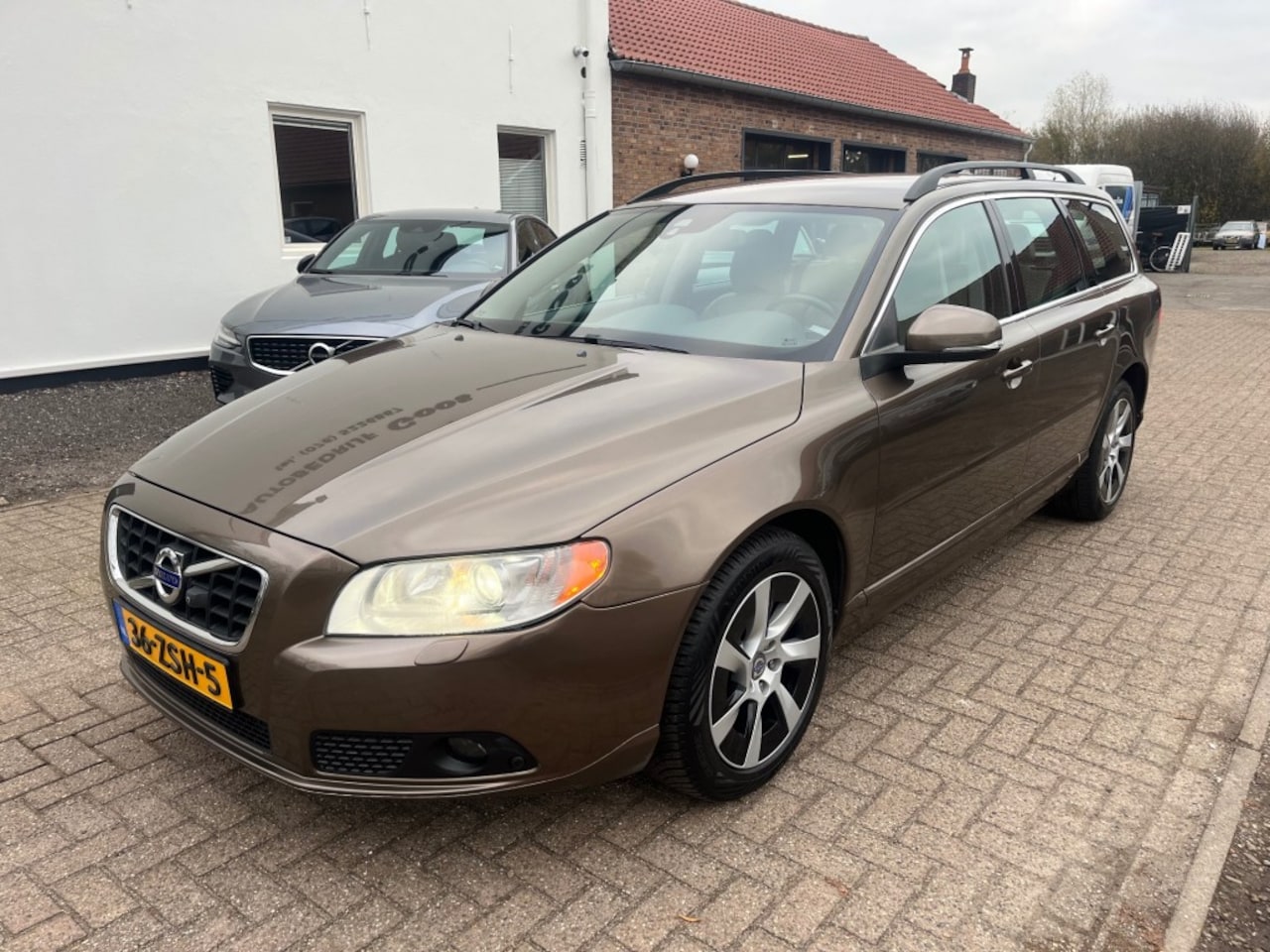 Volvo V70 - T4 Summum Automaat - AutoWereld.nl