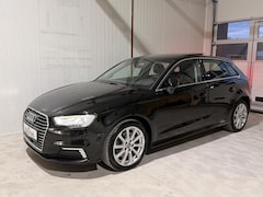 Audi A3 Sportback - 40 E-Tron Advance Sport 204PK Panoramadak | B&O