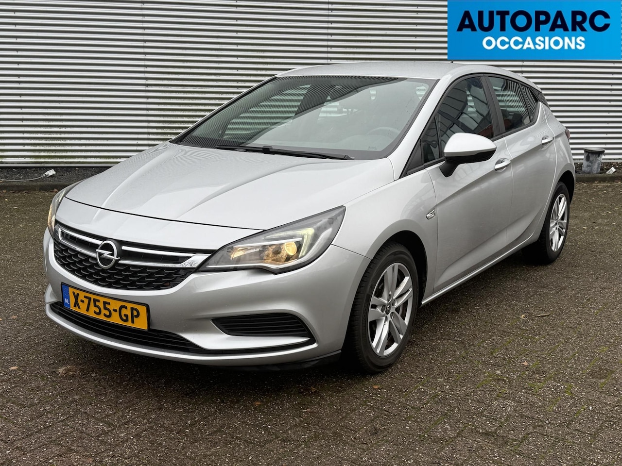 Opel Astra - 1.0 Turbo 120 Jaar Edition 1.0 Turbo 120 Jaar Edition , AIRCO, NAVI, CRUISE CONTROLE, CARPLAY, NETTE EN GOEDRIJDENDE - AutoWereld.nl