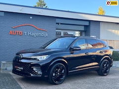 Volkswagen Tiguan - 1.5 eTSI R-Line pano trekh H&K IQ 360gr