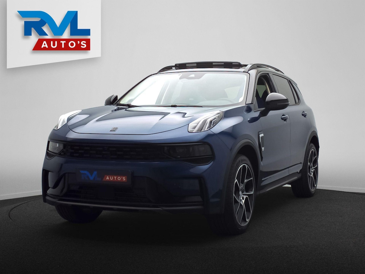 Lynk & Co 01 - 1.5 261PK Plug-in Hybrid* Black pakket* 360° Camera/Pano/dak Apple/Carplay Adaptive/Cruise - AutoWereld.nl