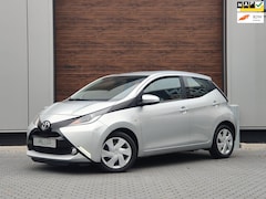 Toyota Aygo - 1.0 VVT-i X-PLAY / NAVI / CAMERA / AUTOMAAT