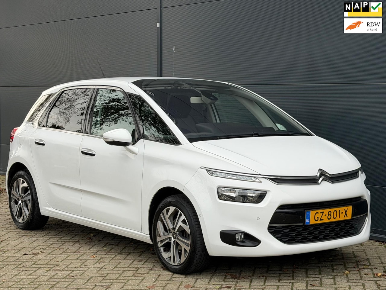 Citroën C4 Picasso - 1.2 PureTech Business NAVI CLIMA CRUISE PDC TREKHAAK NAP APK - AutoWereld.nl