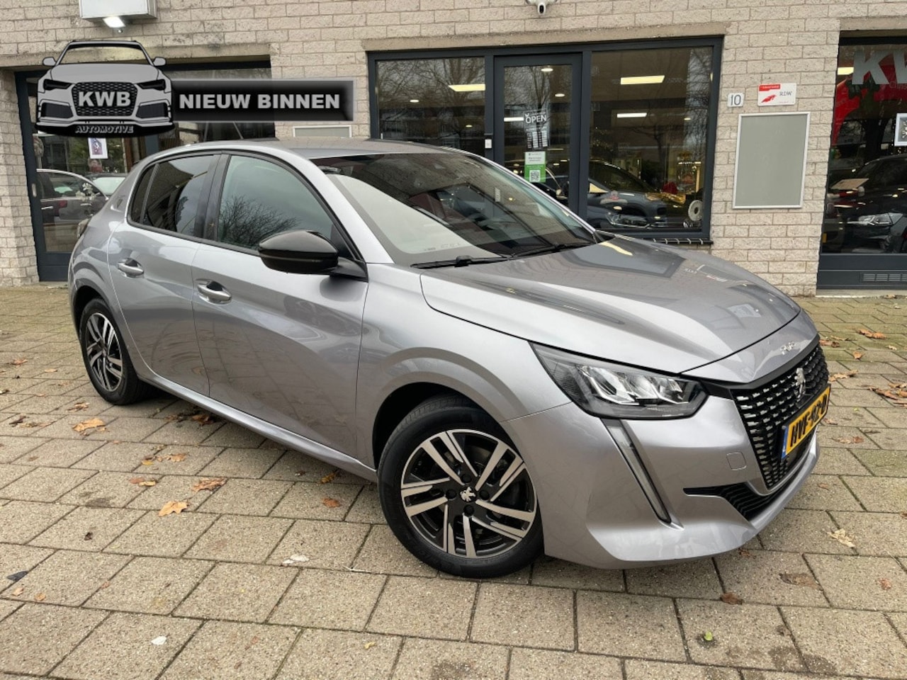 Peugeot 208 - 1.5 BlueHDi Road Trip Camera Weinig Km Vol - AutoWereld.nl