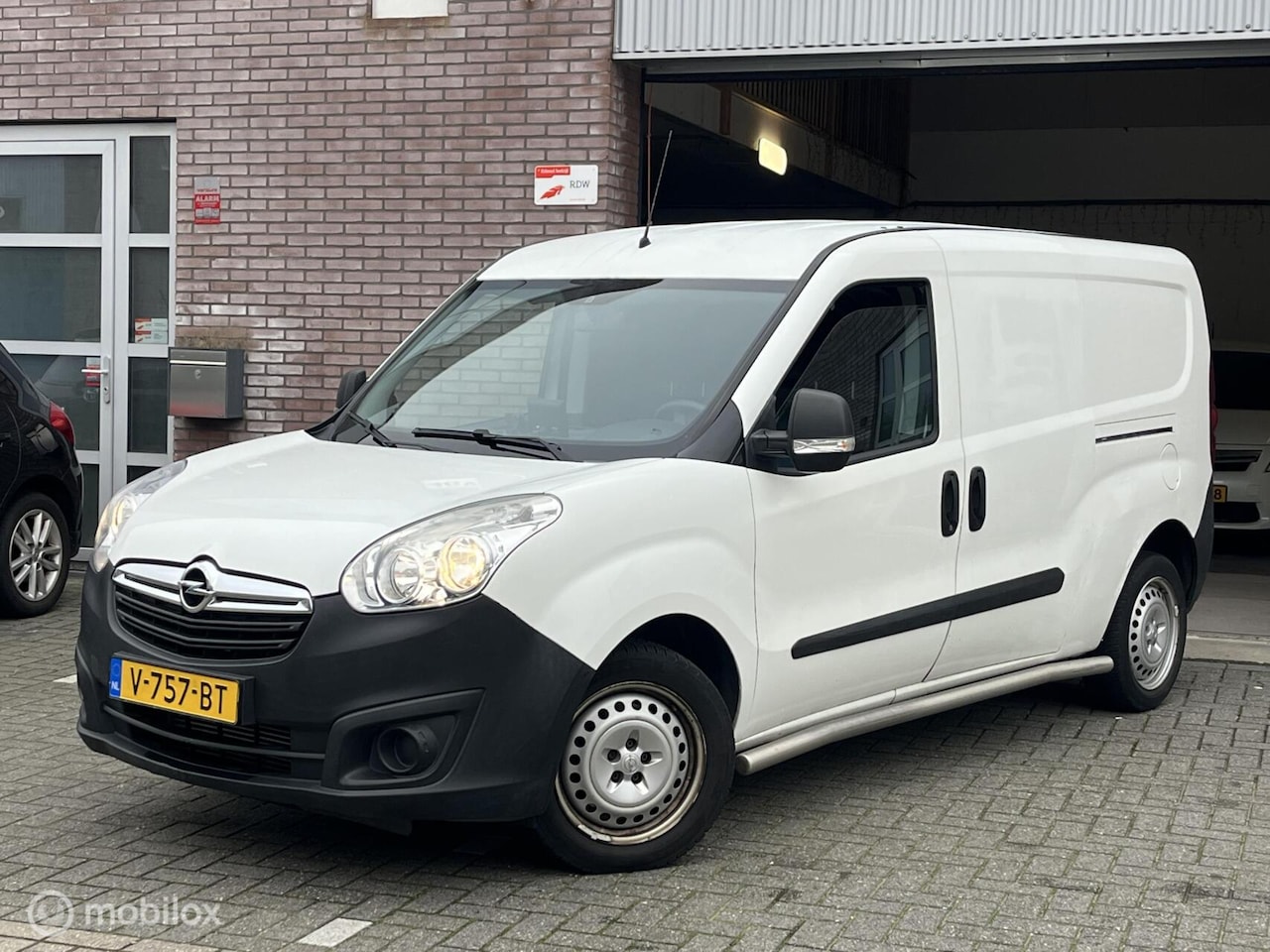 Opel Combo - 1.4 CNG Lang ecoFLEX 59.450 km NAP 1e eigenaar BTW auto met Airco, Camera, etc. Boekjes zi - AutoWereld.nl