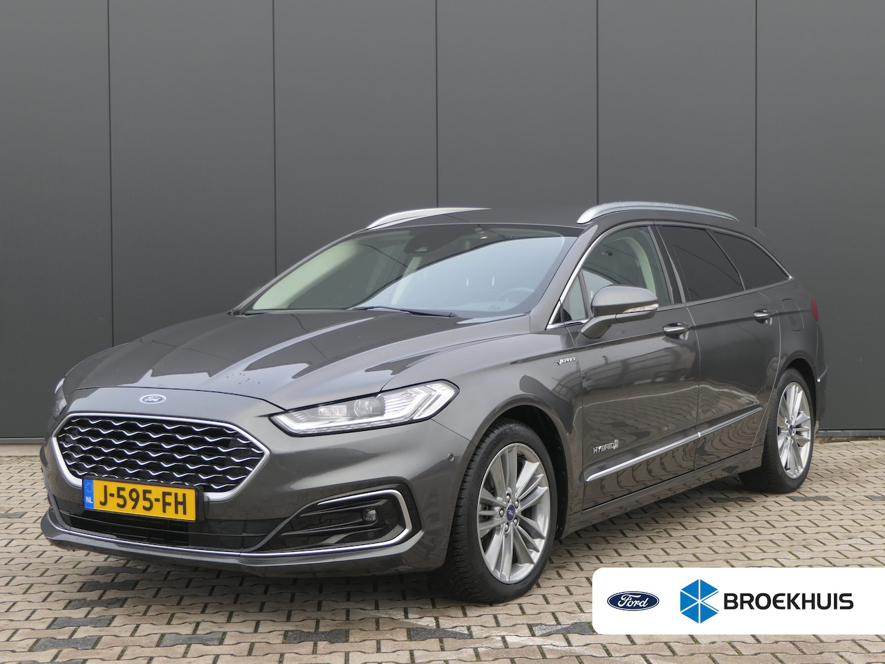 Ford Mondeo Wagon - 2.0 IVCT HEV Vignale | Leder | Sony Audio | Trekhaak | Winterpack | Elektirsche Achterklep - AutoWereld.nl