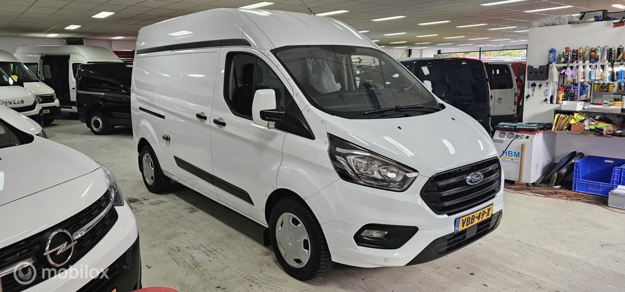 Ford Transit Custom - 320 2.0 TDCI L2H2 Trend Airco Cruise - AutoWereld.nl