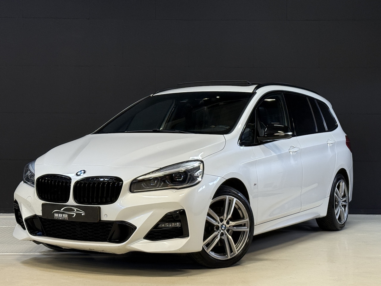 BMW 2-serie Gran Tourer - 218i 7p. M-Sport Corporate Lease High Executive | Panoramadak Stoelverwarming | Leder - AutoWereld.nl