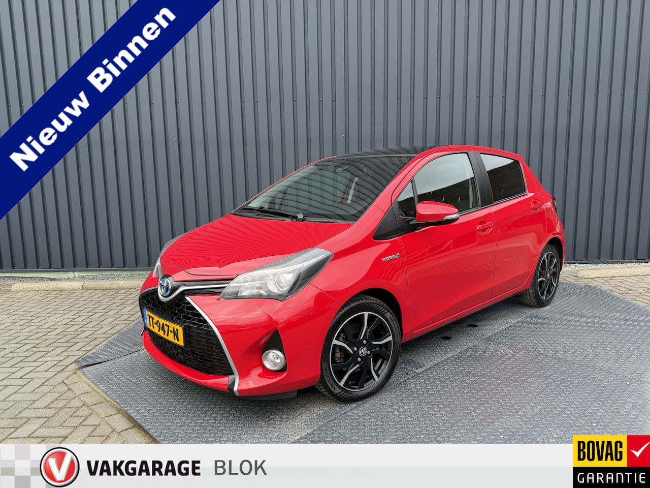 Toyota Yaris - 1.5 Hybrid Dynamic | Pano dak | Navi | 12 mnd BOVAG GARANTIE | Rijklaar!! - AutoWereld.nl