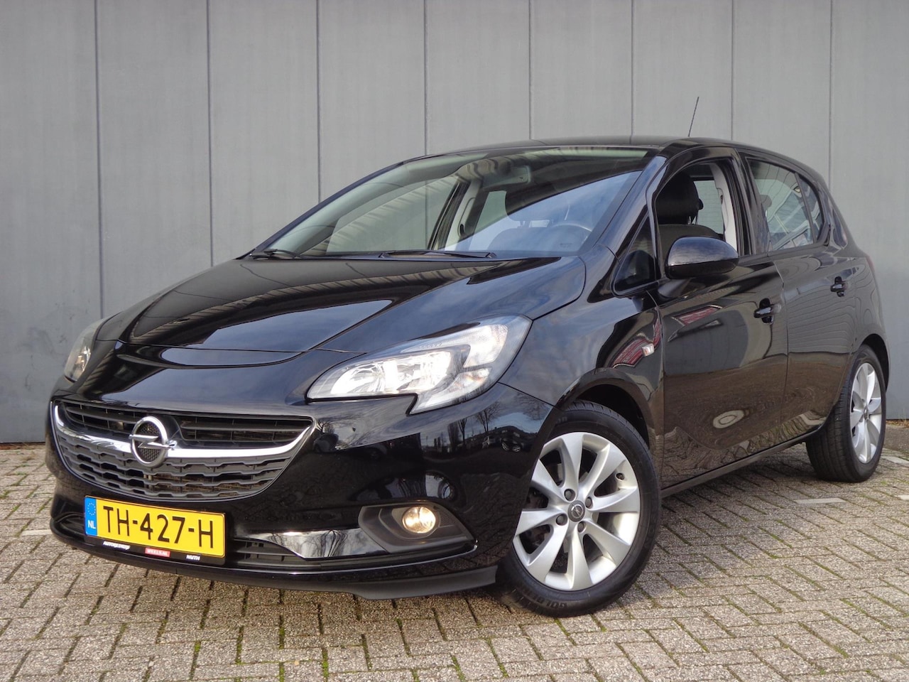 Opel Corsa - 1.4i 16V Favourite 1Eig,Vol.Onderh. - AutoWereld.nl