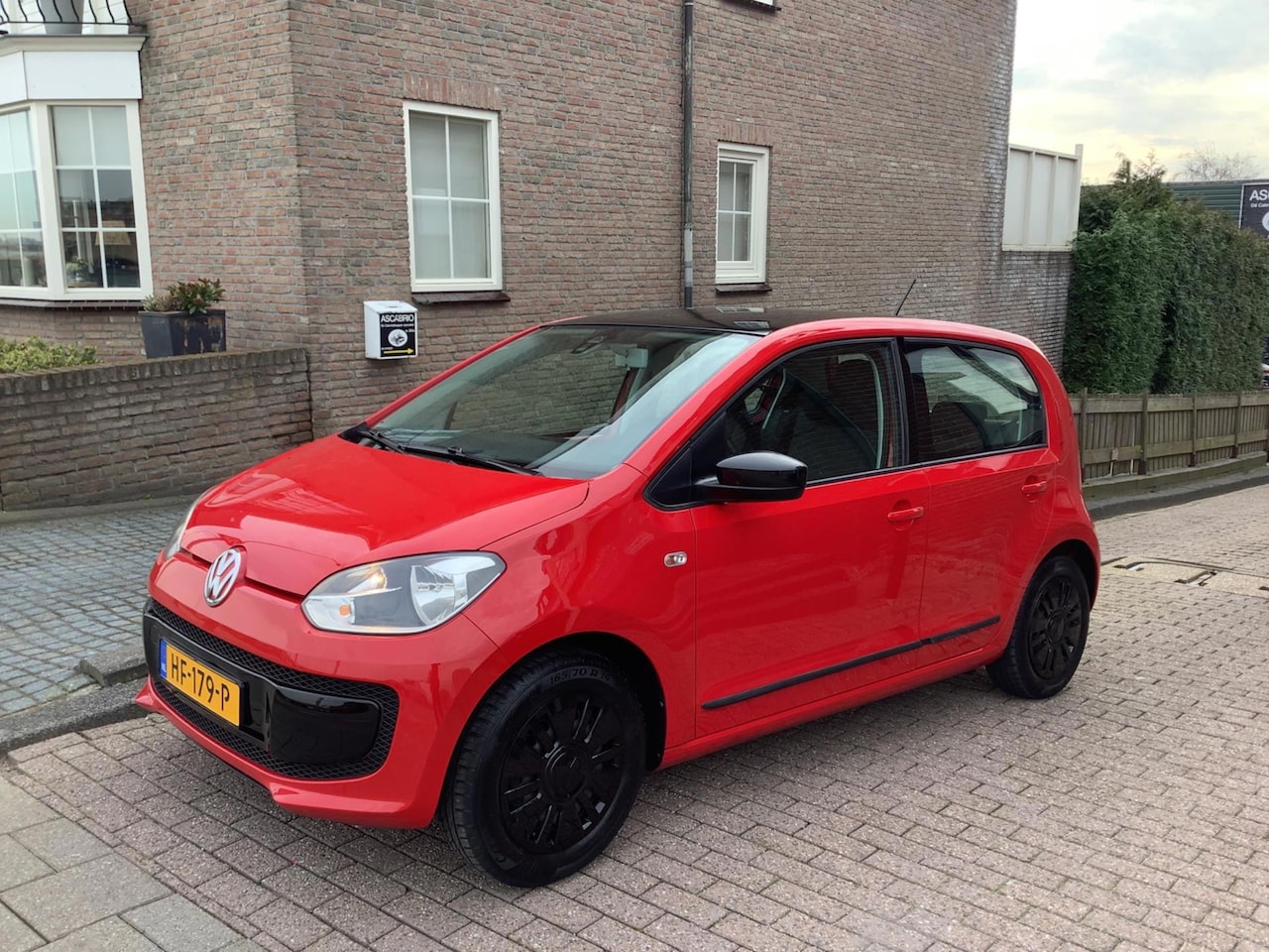 Volkswagen Up! - 1.0 move up! BlueMotion 1.0 move up! BlueMotion - AutoWereld.nl