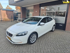 Volvo V40 - 1.6 T3 150PK Kinetic
