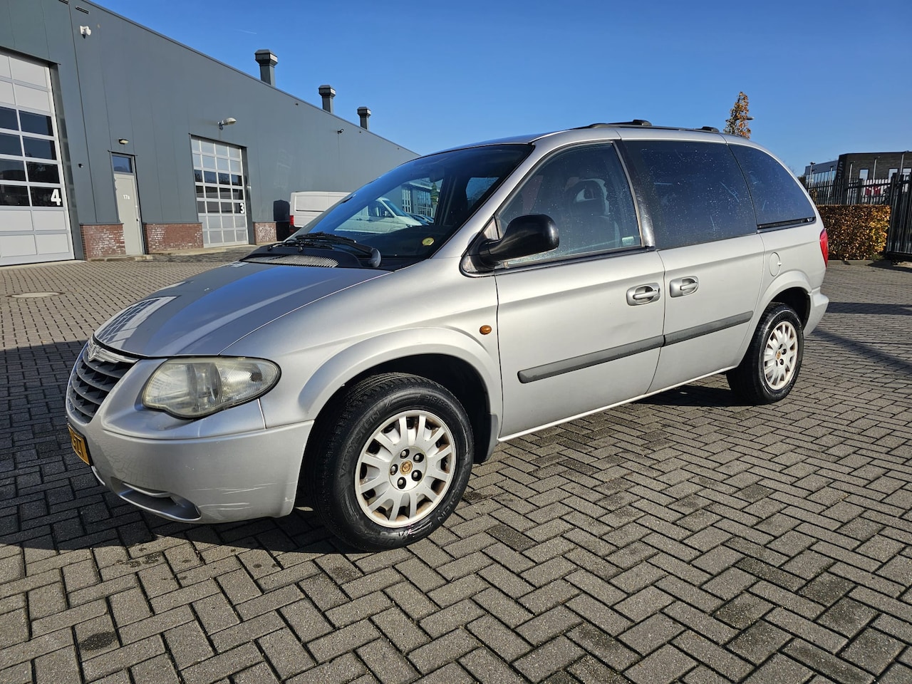 Chrysler Voyager - 2.4i SE Luxe - AutoWereld.nl