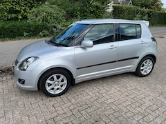 Suzuki Swift - 1.3 5D Exclusive