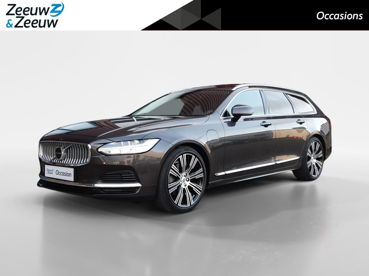 Volvo V90 - 2.0 T6 Plug-in hybrid AWD Ultimate Bright | Trekhaak | Panorama schuifdak | Lederen bekled - AutoWereld.nl